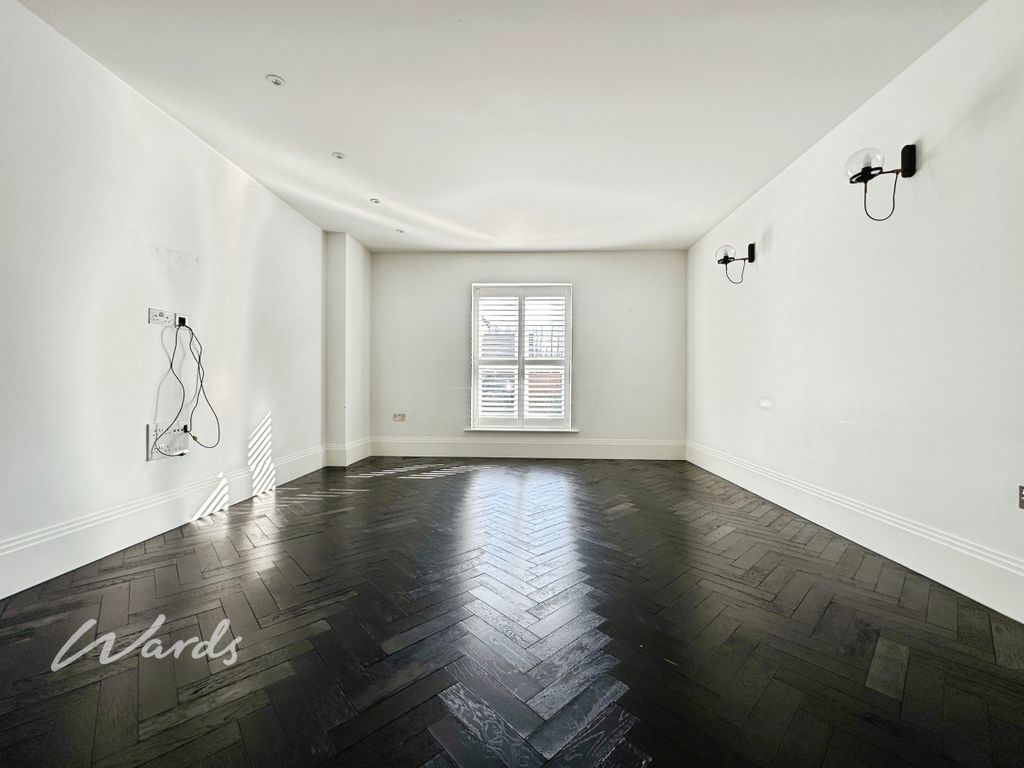 Property photo 2 of 28 Living Room