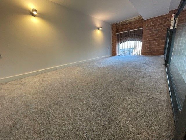 Property photo 3 of 11 Photo 5