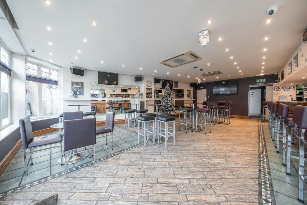 Property photo 3 of 12 1217914 2.Jpg