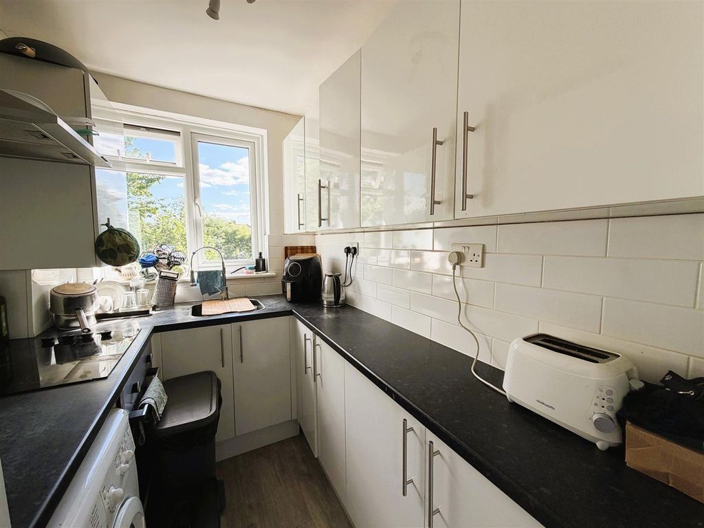 Property photo 2 of 10 3.Jpg