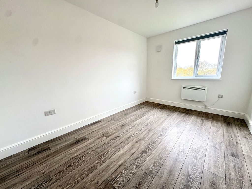 Property photo 3 of 5 Image