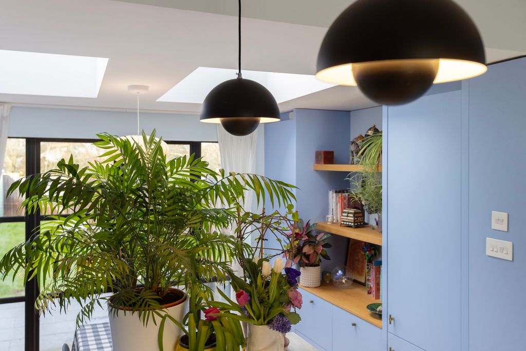 Property photo 2 of 25 Kitchen