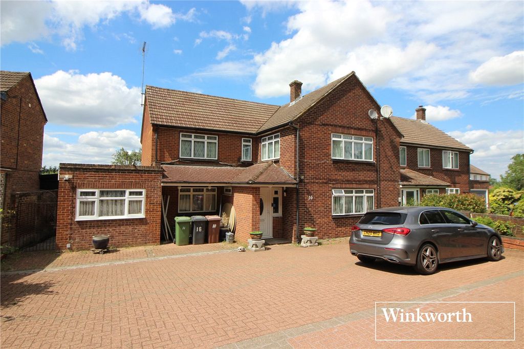 Property photo 2 of 26 Picture No. 13