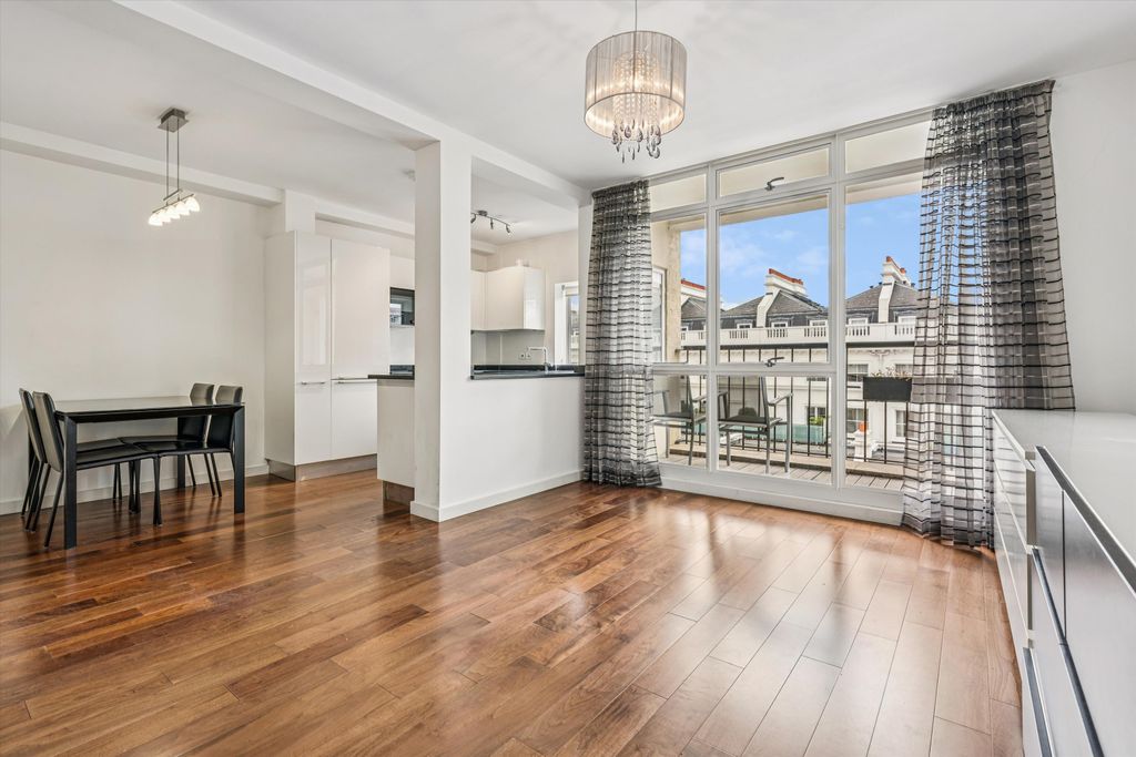 Property photo 1 of 16 Image