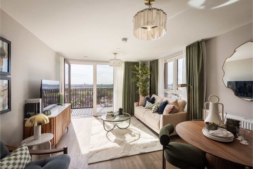 Property photo 1 of 6 Royal Gateway - Show Home - Lounge