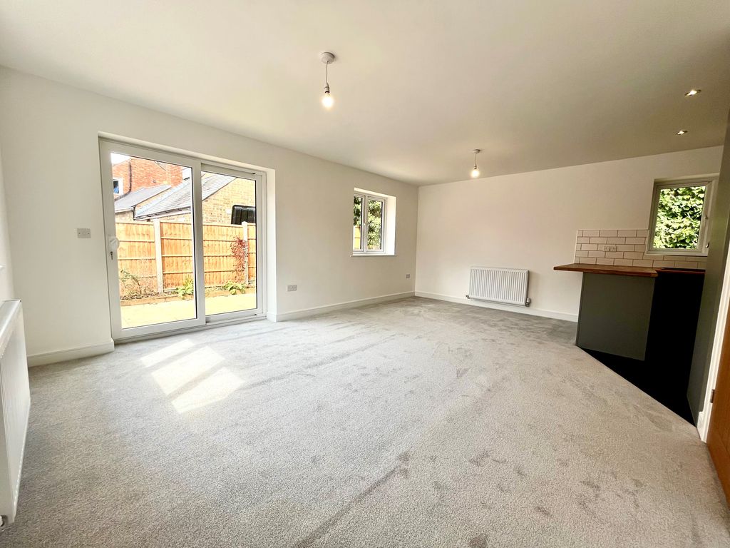 Property photo 3 of 16 Living Room