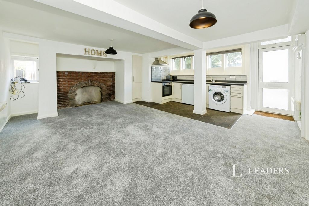 Property photo 1 of 13 Pbox-Img.Jpg