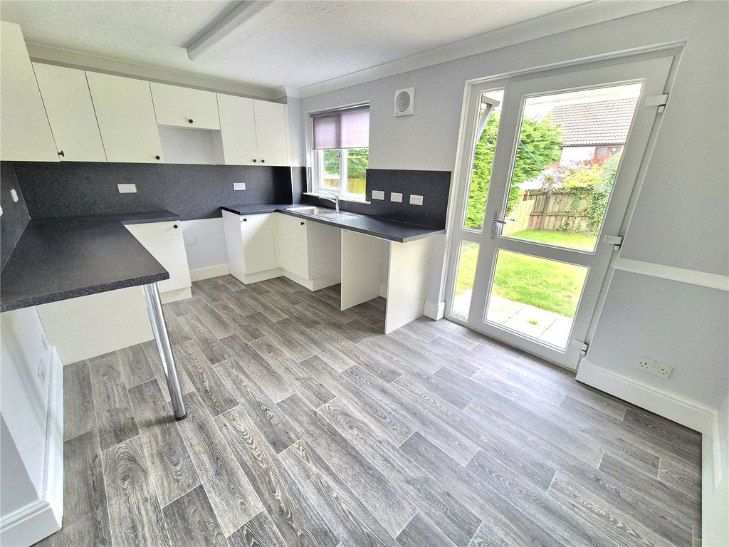 Property photo 3 of 13 Picture No. 02