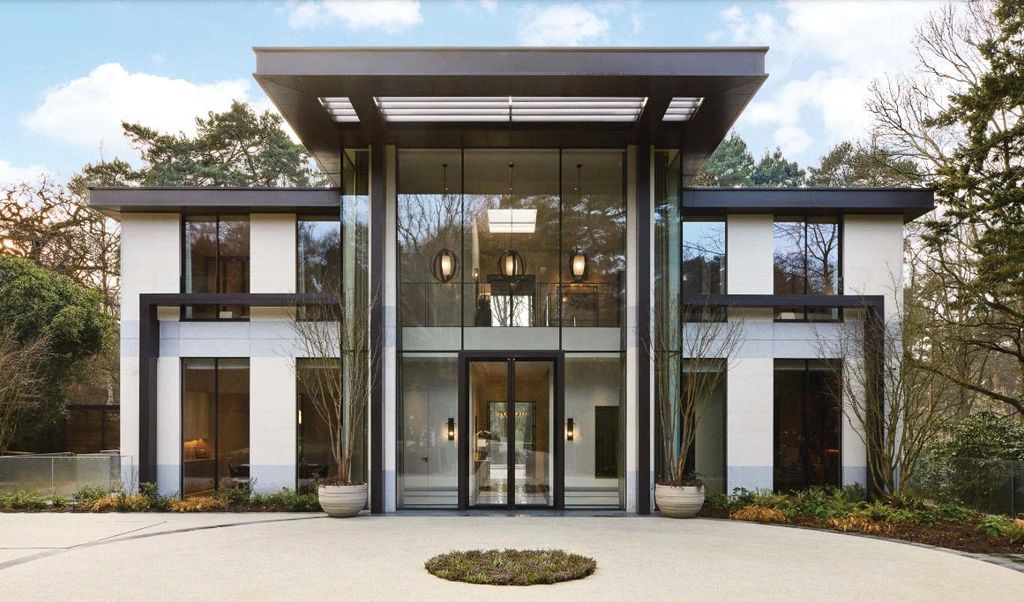 Property photo 1 of 16 Picture No. 02