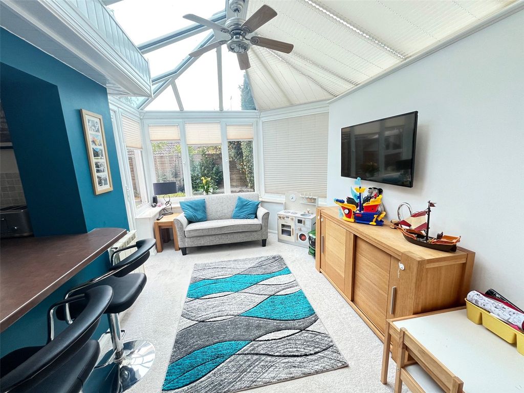 Property photo 3 of 33 Picture No. 08