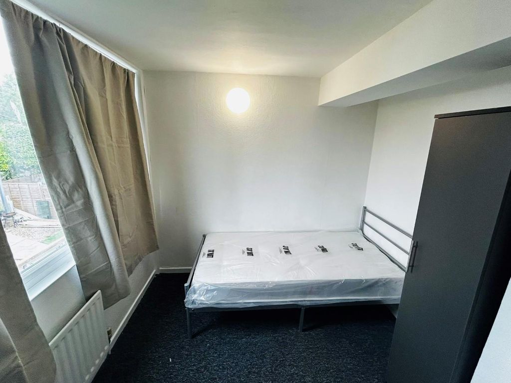 Property photo 3 of 11 Nb17.Jpg