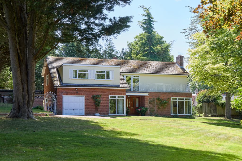 Property photo 1 of 37 Greenacre 2906260003 - Copy - Copy