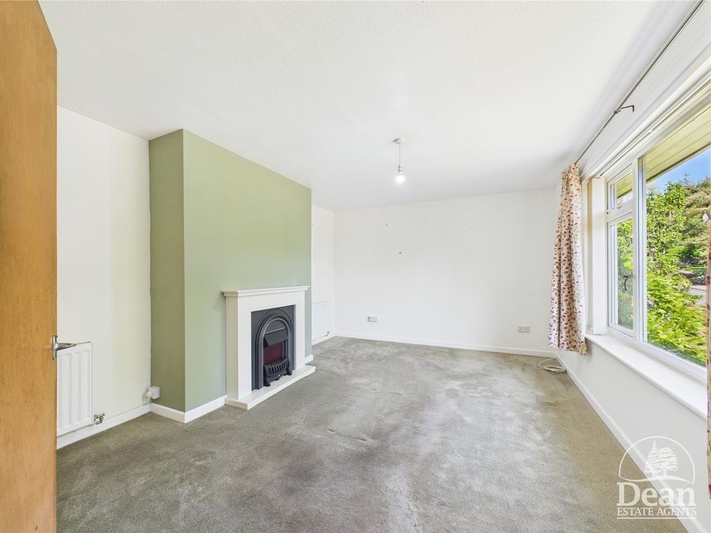 Property photo 2 of 21