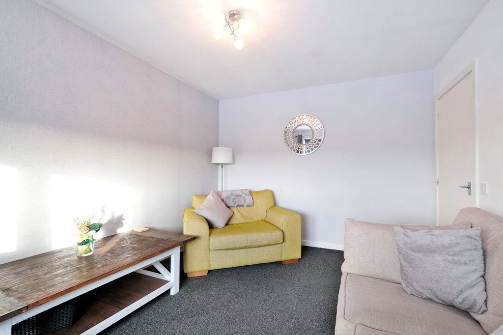 Property photo 3 of 14 Photo 3