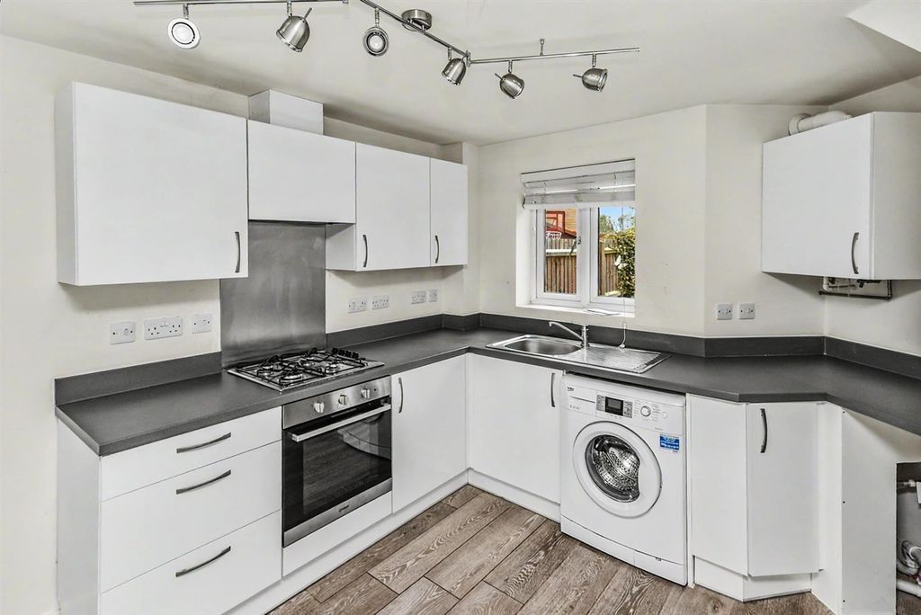 Property photo 2 of 15 Sp00365-S-Dsc_0412-1 Purbeck Drive.Jpg