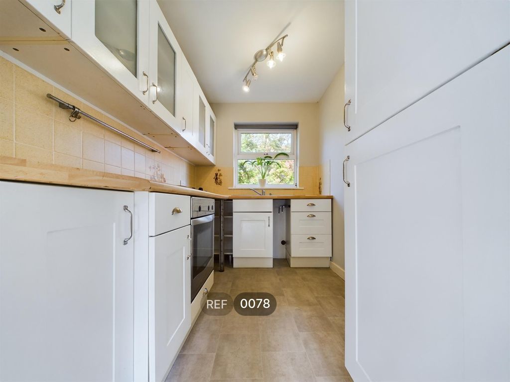 Property photo 2 of 13 Kitchen