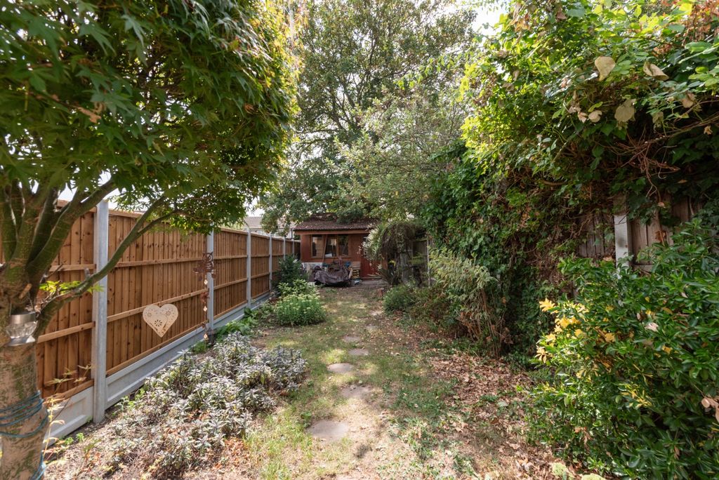 Property photo 3 of 21 4366883