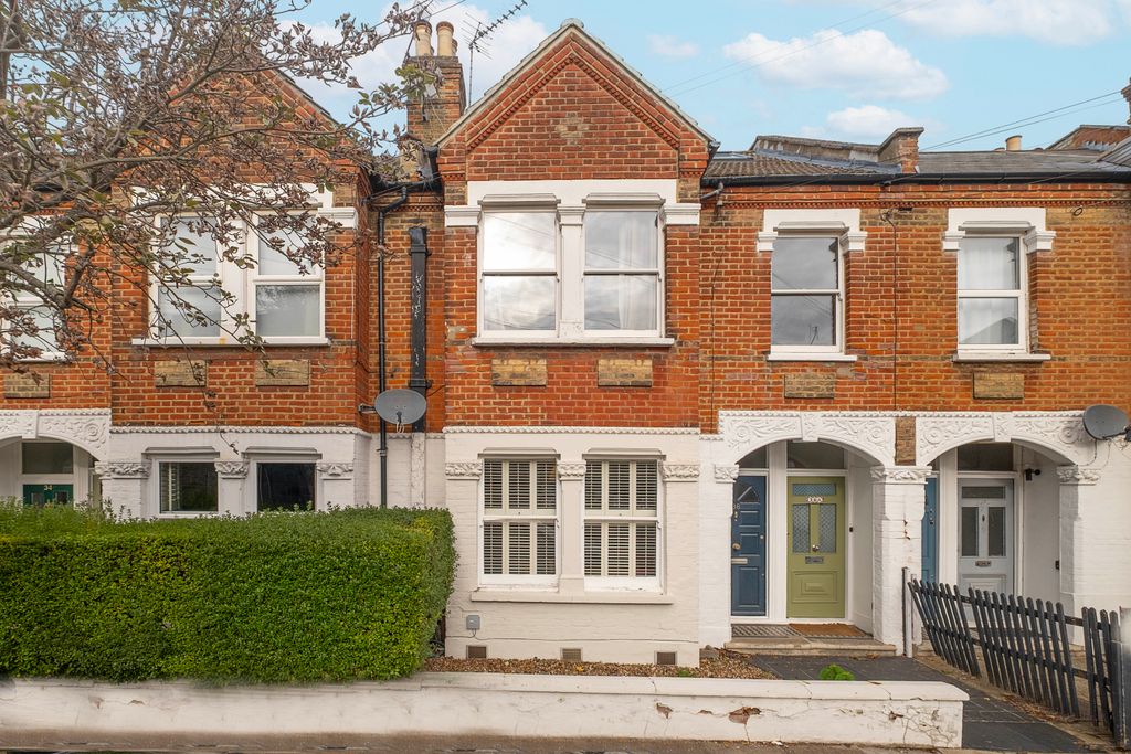 Property photo 2 of 11