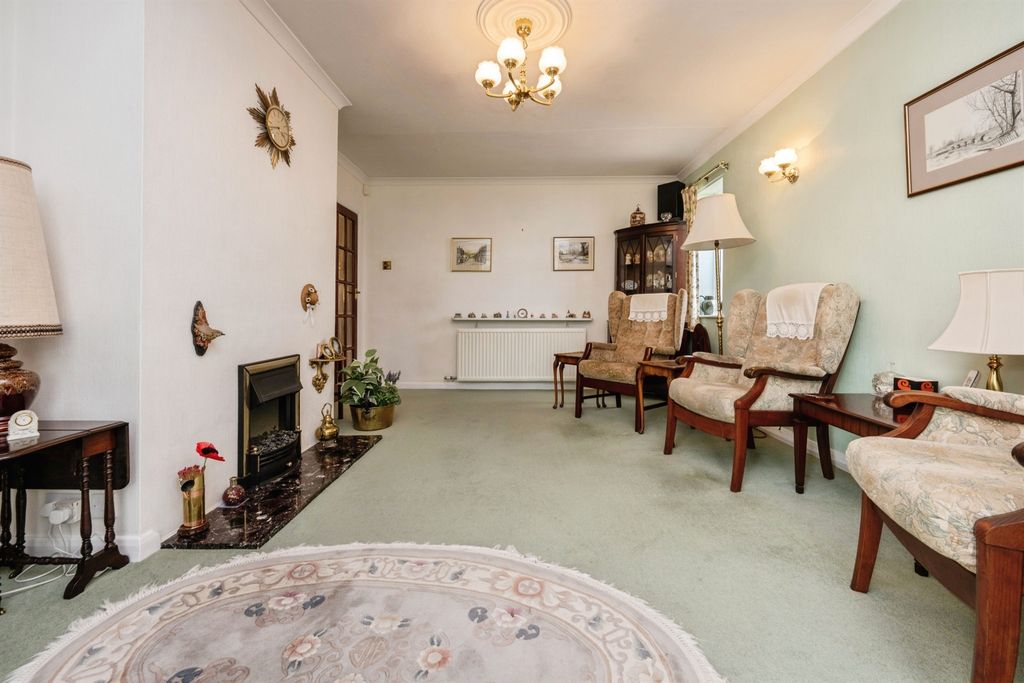 Property photo 3 of 15