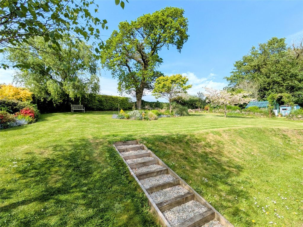 Property photo 3 of 33 Picture No. 42