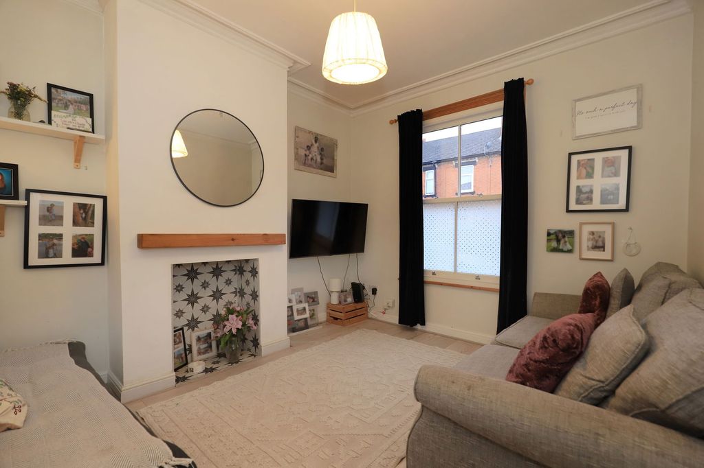 Property photo 2 of 30