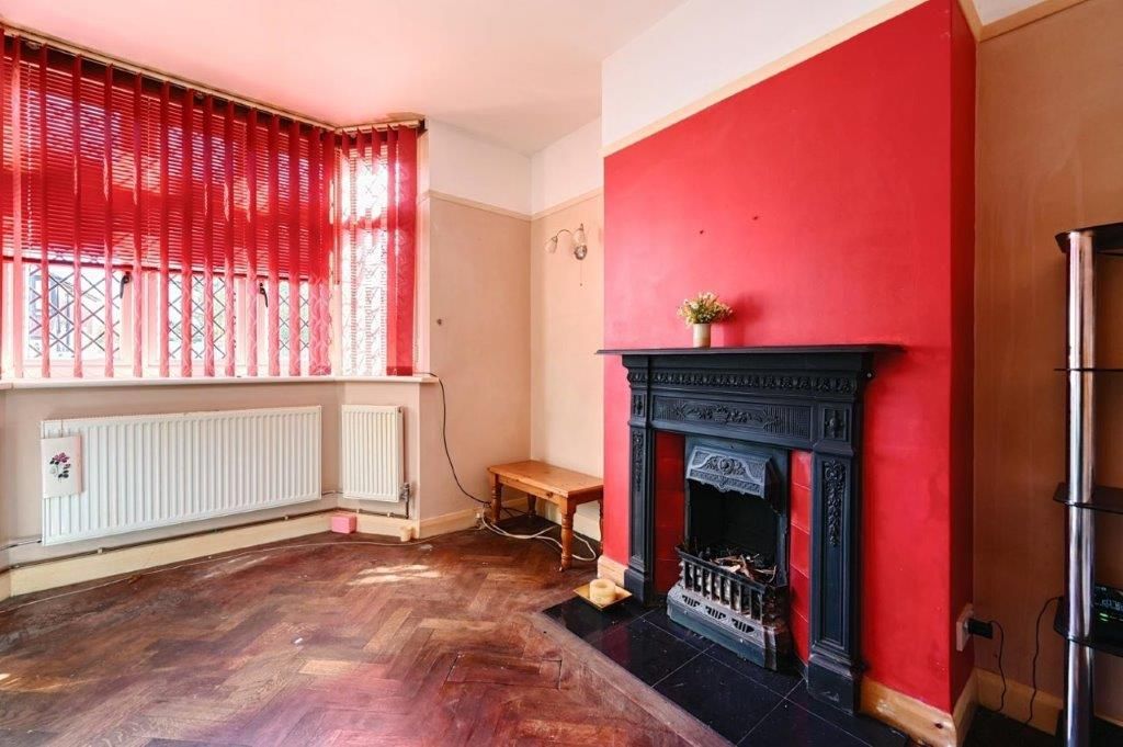 Property photo 3 of 24