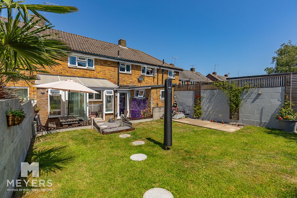 Property photo 2 of 14