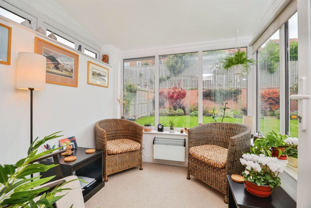 Property photo 2 of 20