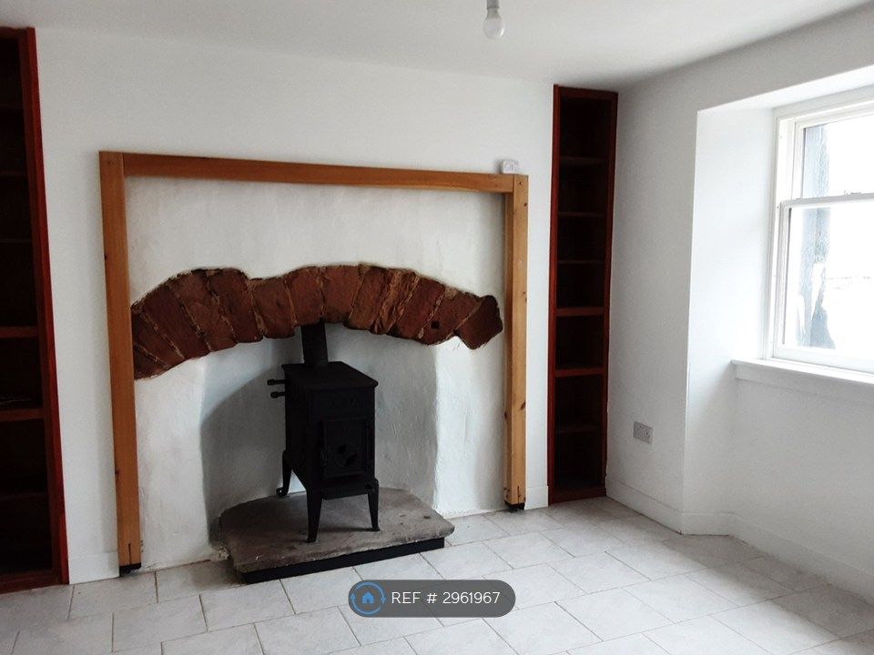 Property photo 1 of 28