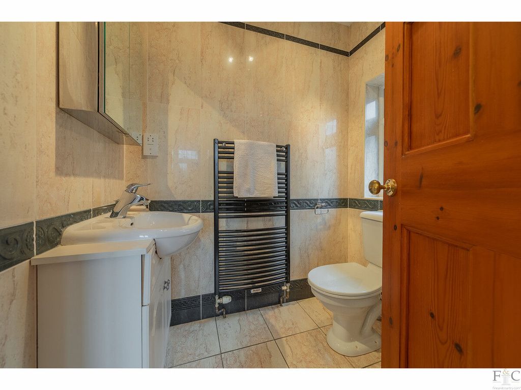 Additional image 21 of 6 bed detached house for saleMeadowcourt Road, Leicester LE2