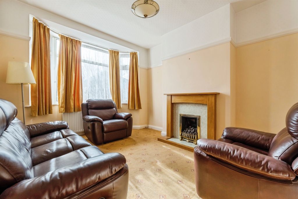 Property photo 2 of 22