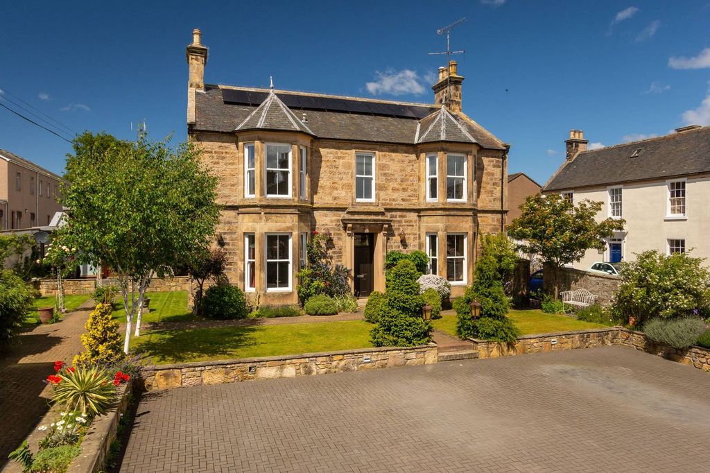 Property photo 2 of 50 External