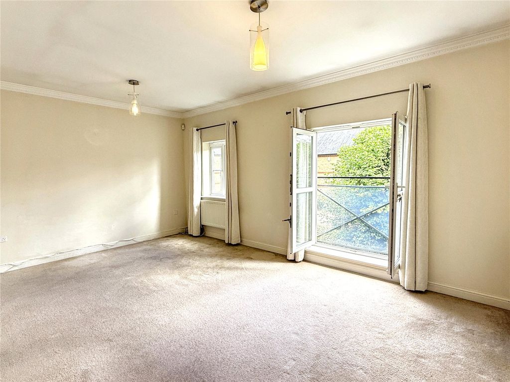 Property photo 3 of 14 Picture No. 07