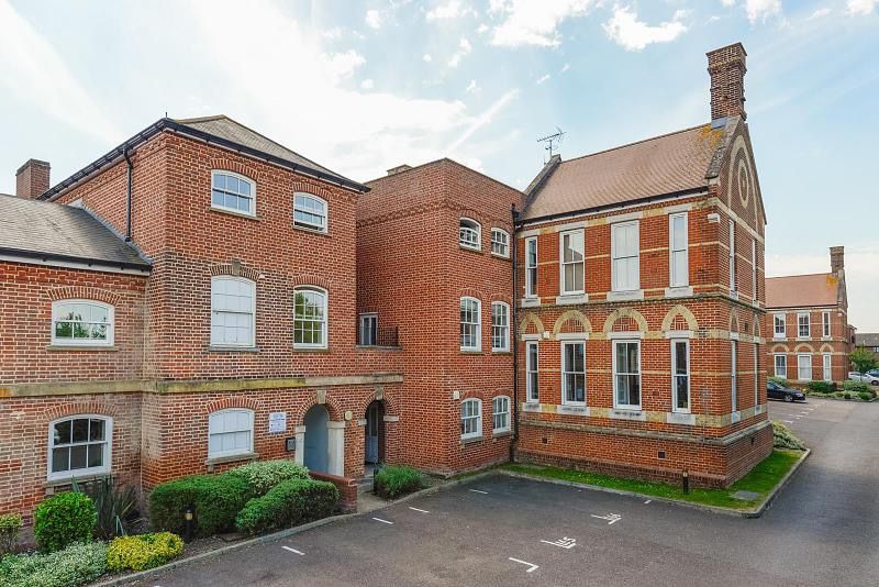 Property photo 1 of 8 1058892