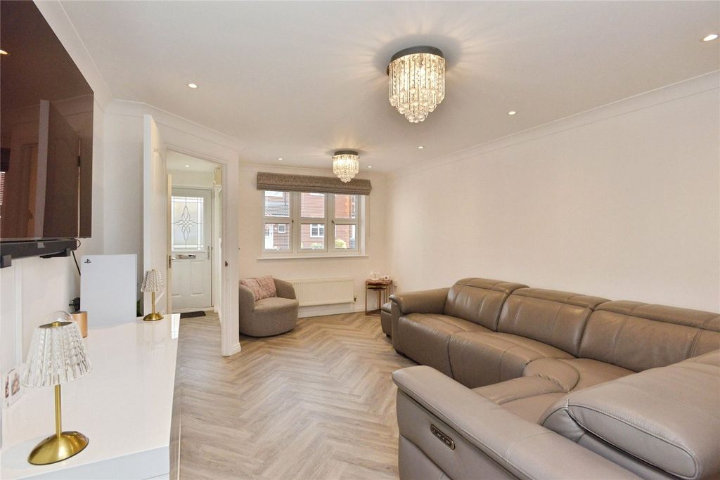 Property photo 2 of 23 Picture No. 07