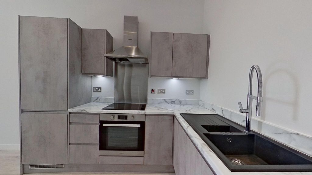 Property photo 2 of 17 Kitchen