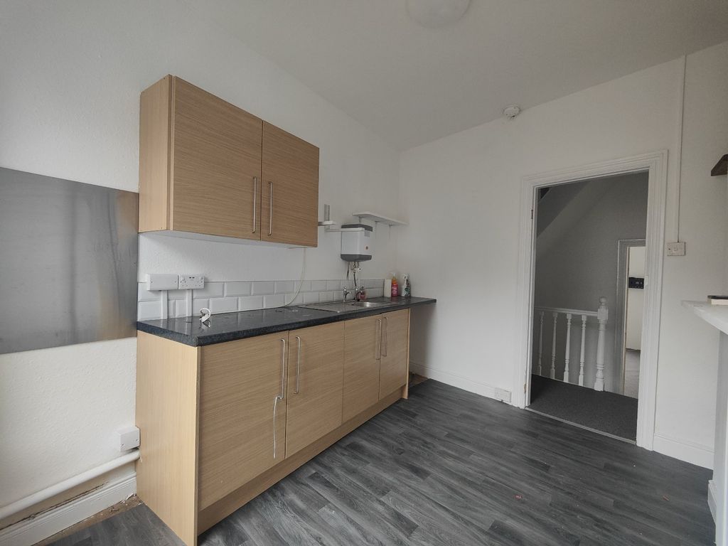 Property photo 3 of 11 Picture No. 30