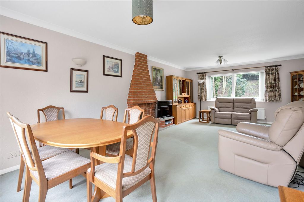 Property photo 2 of 16 Sitting Room/Diner