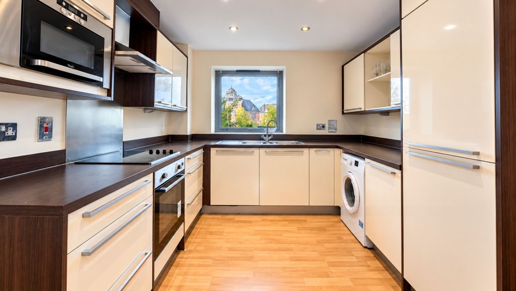 Property photo 2 of 14 Kitchen