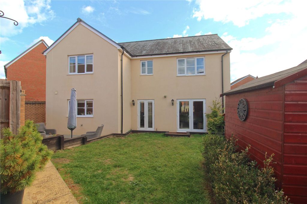 Property photo 2 of 27 Picture No. 56