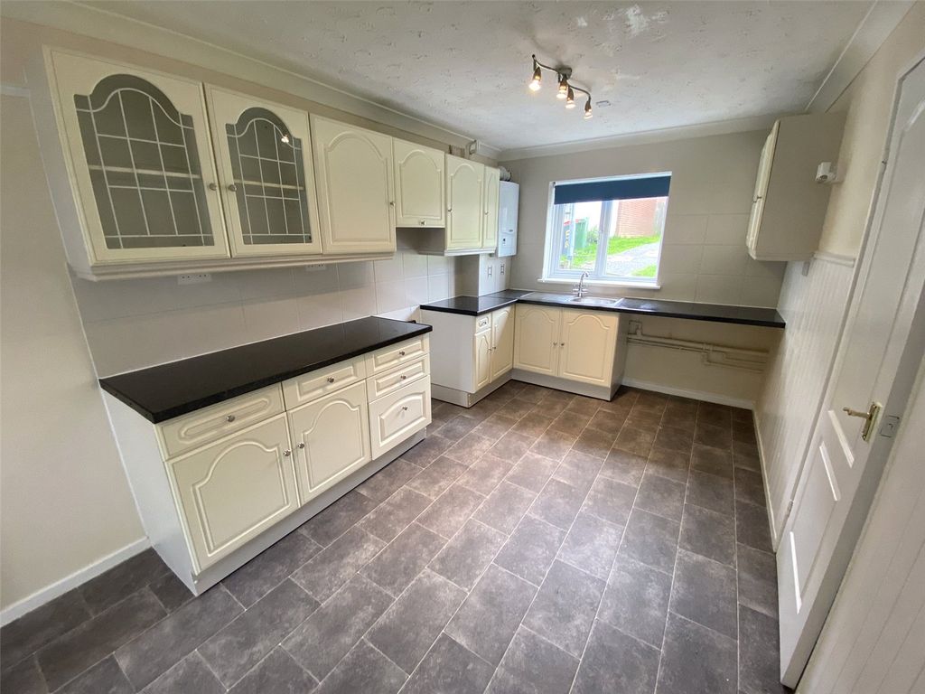 Property photo 2 of 16 Picture No. 07