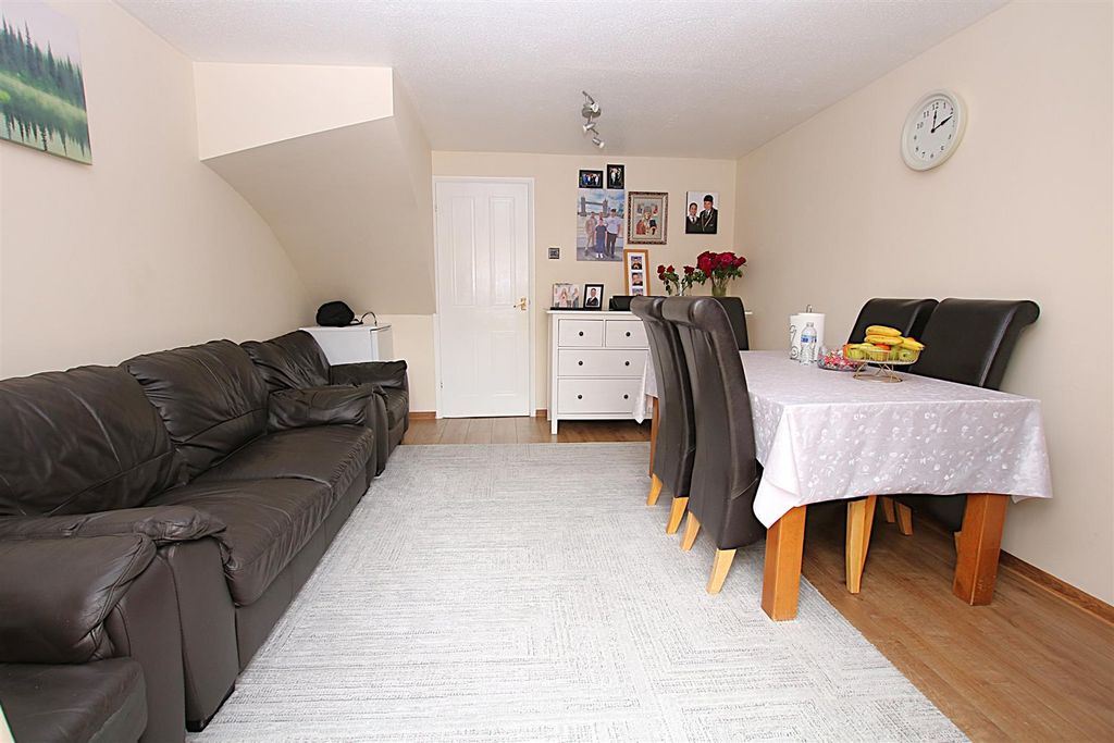 Property photo 3 of 10 Img_0111.Jpg