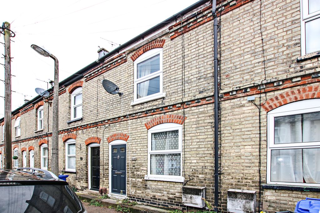 Property photo 1 of 12