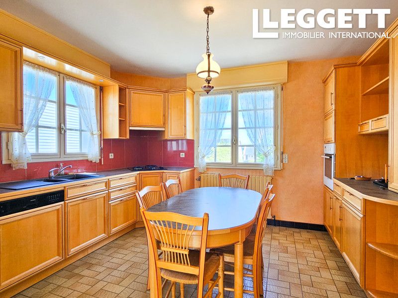 Property photo 3 of 10