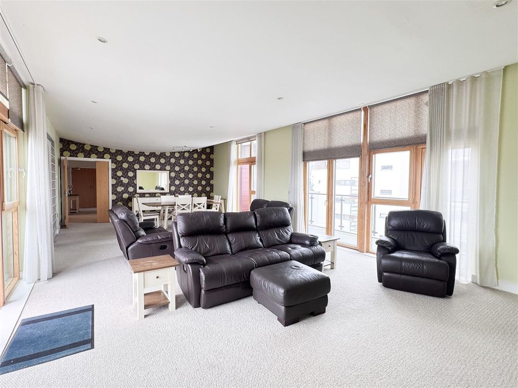 Additional image 5 of 3 bed flat for saleMidway Quay, Eastbourne BN23