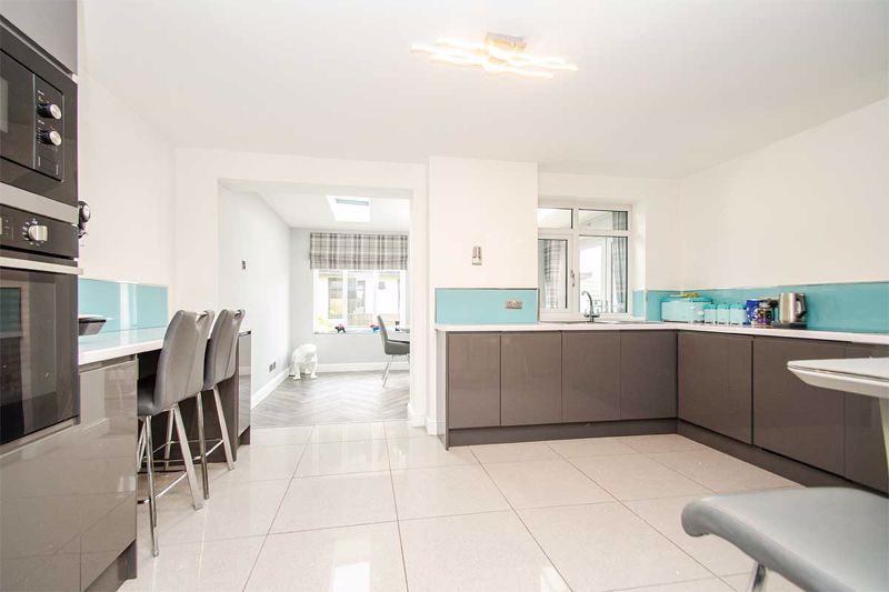 Property photo 2 of 26 Photo 12