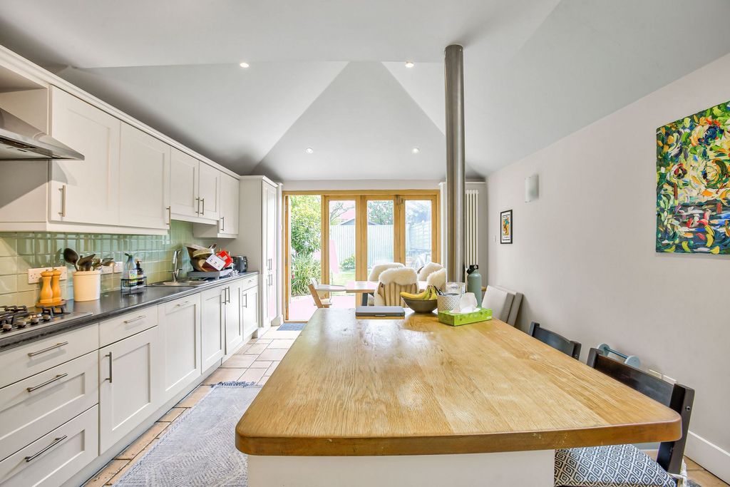 Property photo 3 of 12 Photo 3