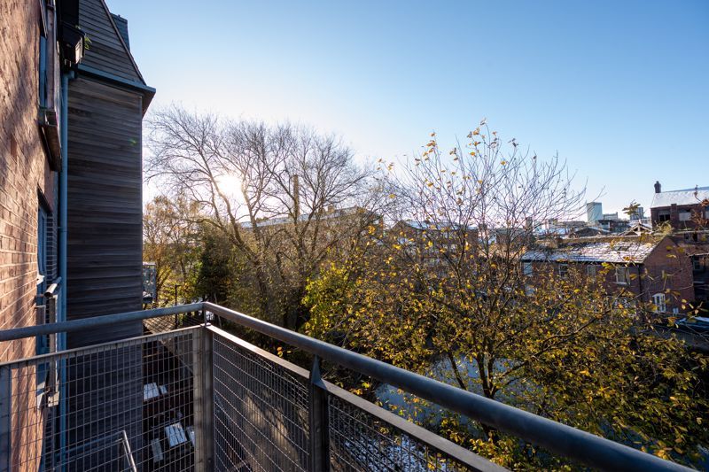 Property photo 1 of 20 Balcony