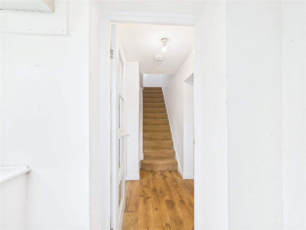 Property photo 2 of 22 Picture No. 01