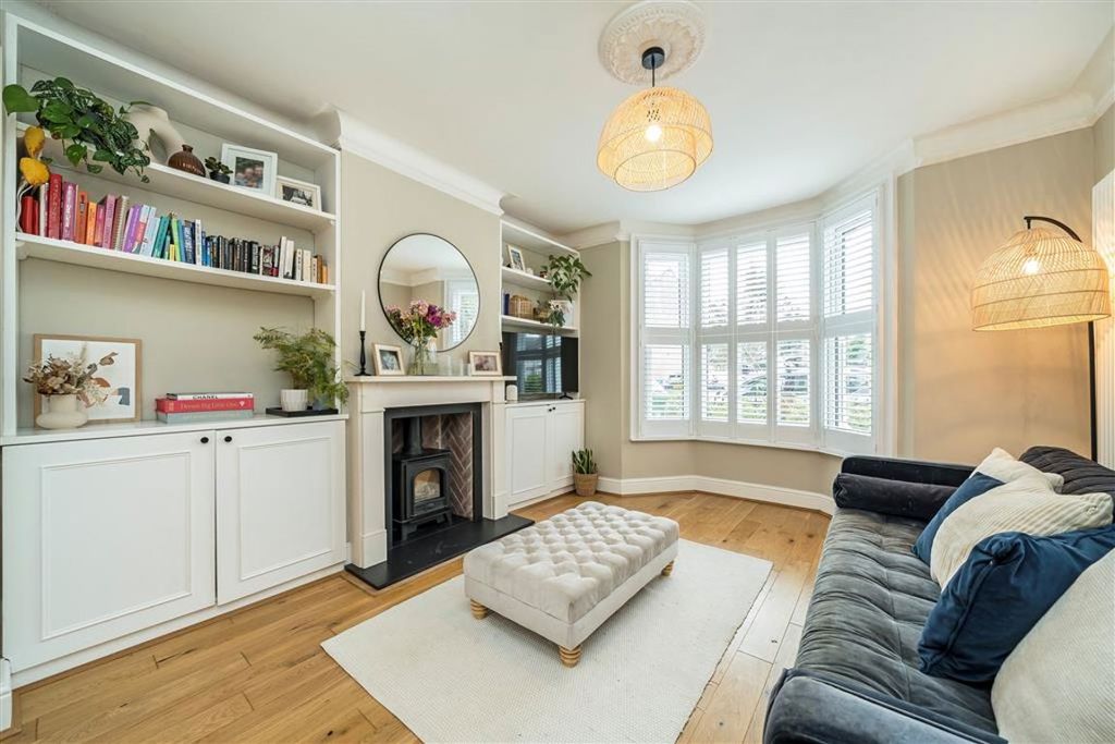 Property photo 2 of 8